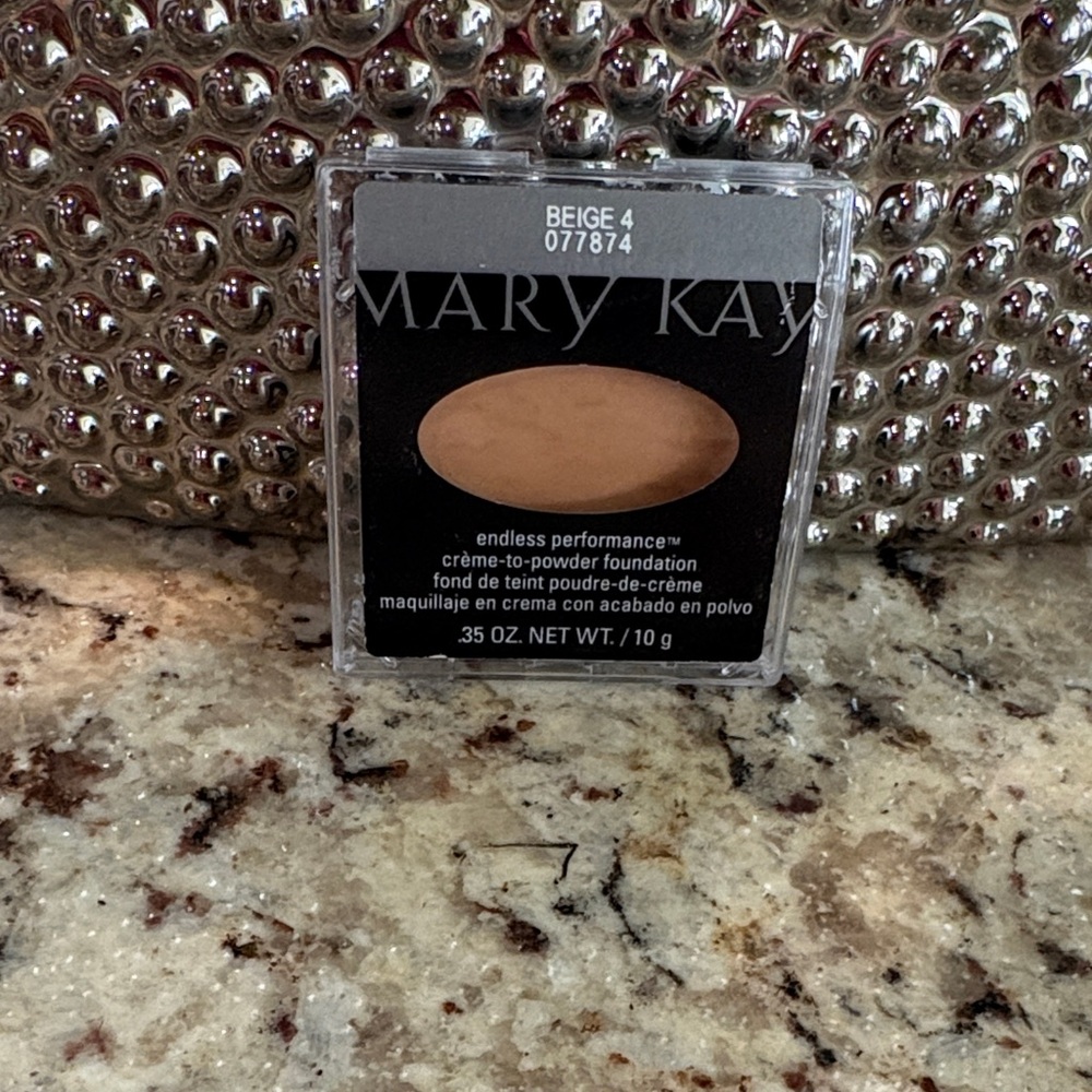 Mary Kay Endless Performance Beige 4 Foundation